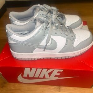 Nike Kids' Sneakers in Gray and White Low Dunks size 3.5